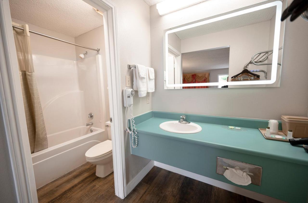 River Oak Inn Bandera Εξωτερικό φωτογραφία