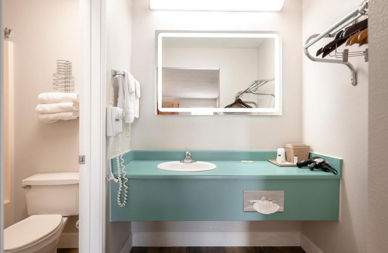 River Oak Inn Bandera Εξωτερικό φωτογραφία