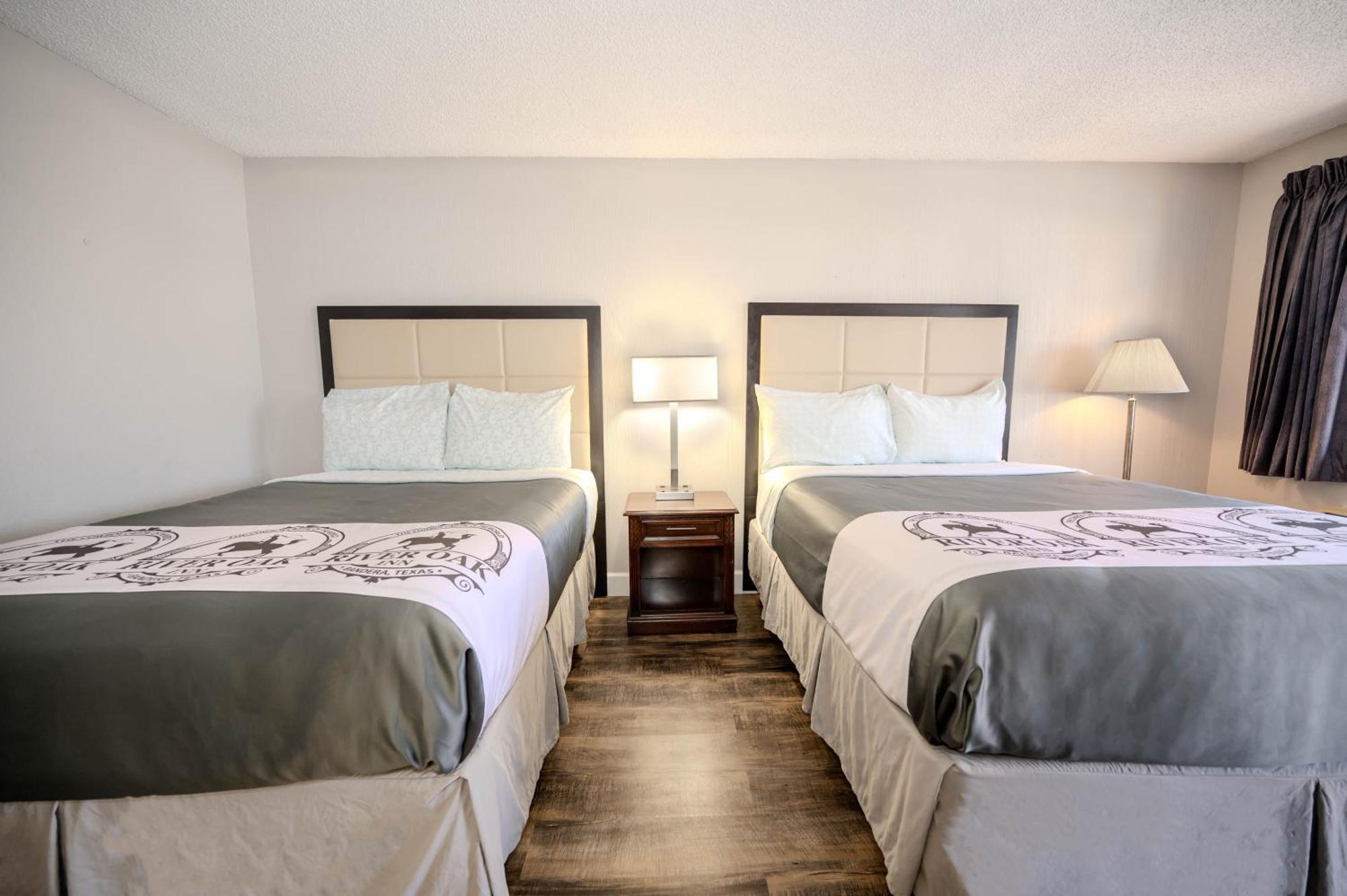 River Oak Inn Bandera Εξωτερικό φωτογραφία