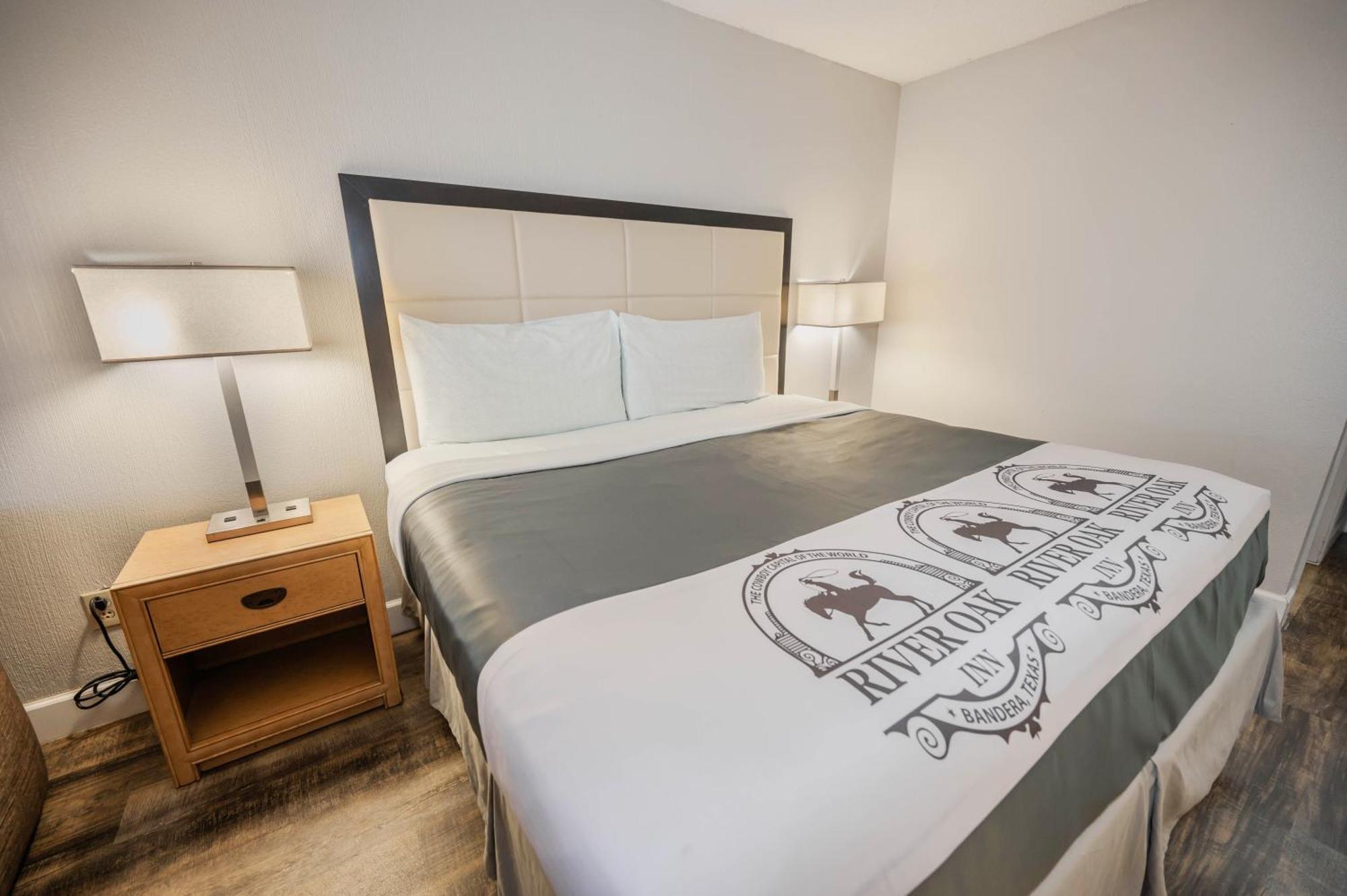 River Oak Inn Bandera Εξωτερικό φωτογραφία